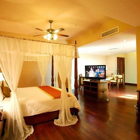 Bayon Era Hotel Siem Reap Exteriör bild