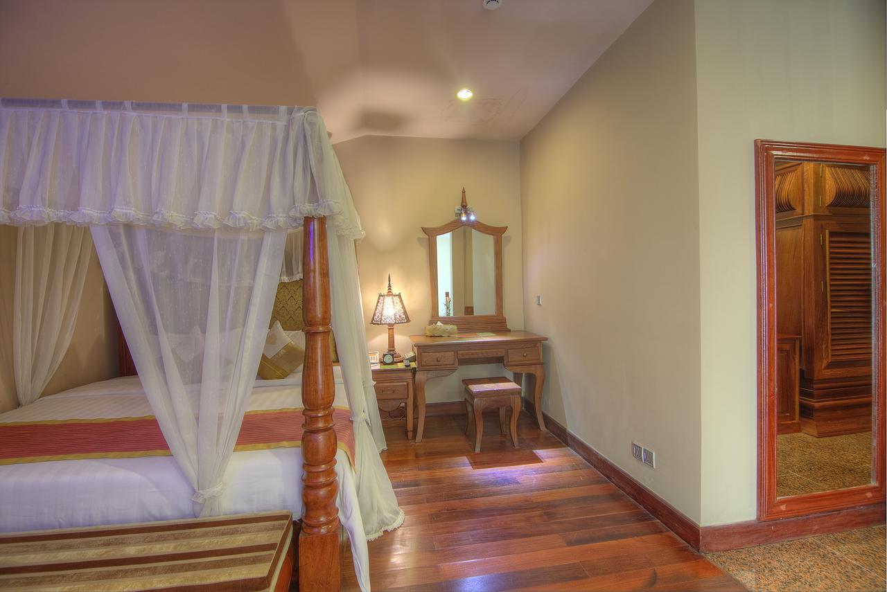 Bayon Era Hotel Siem Reap Exteriör bild