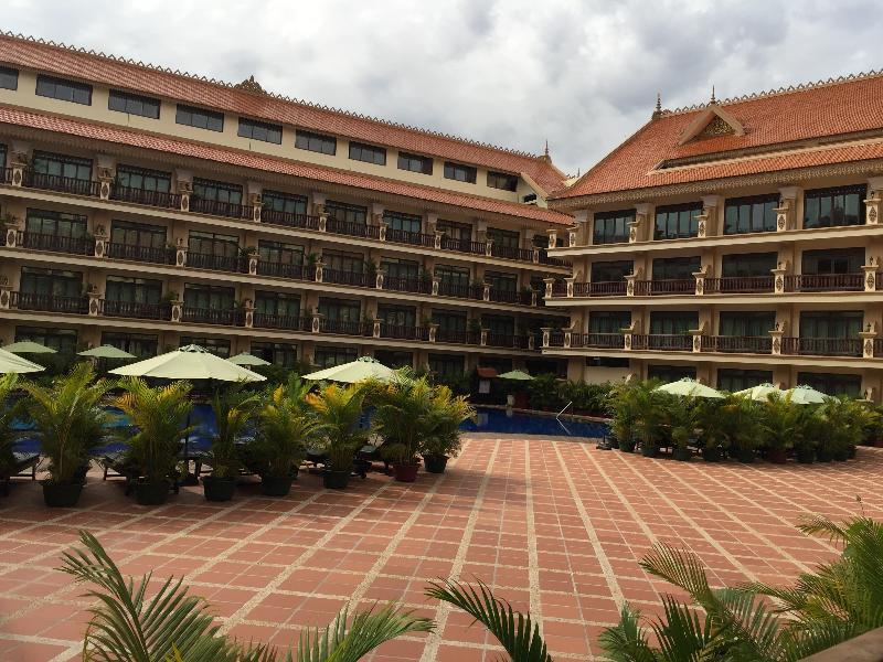 Bayon Era Hotel Siem Reap Exteriör bild