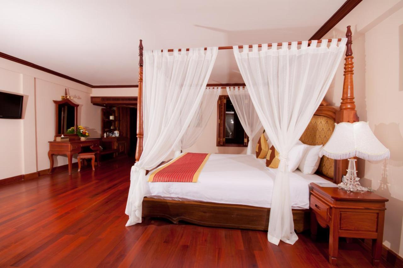 Bayon Era Hotel Siem Reap Exteriör bild
