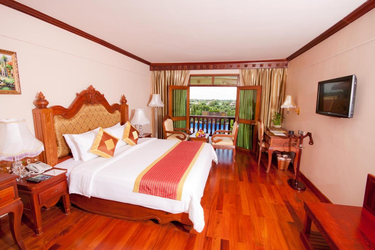 Bayon Era Hotel Siem Reap Exteriör bild