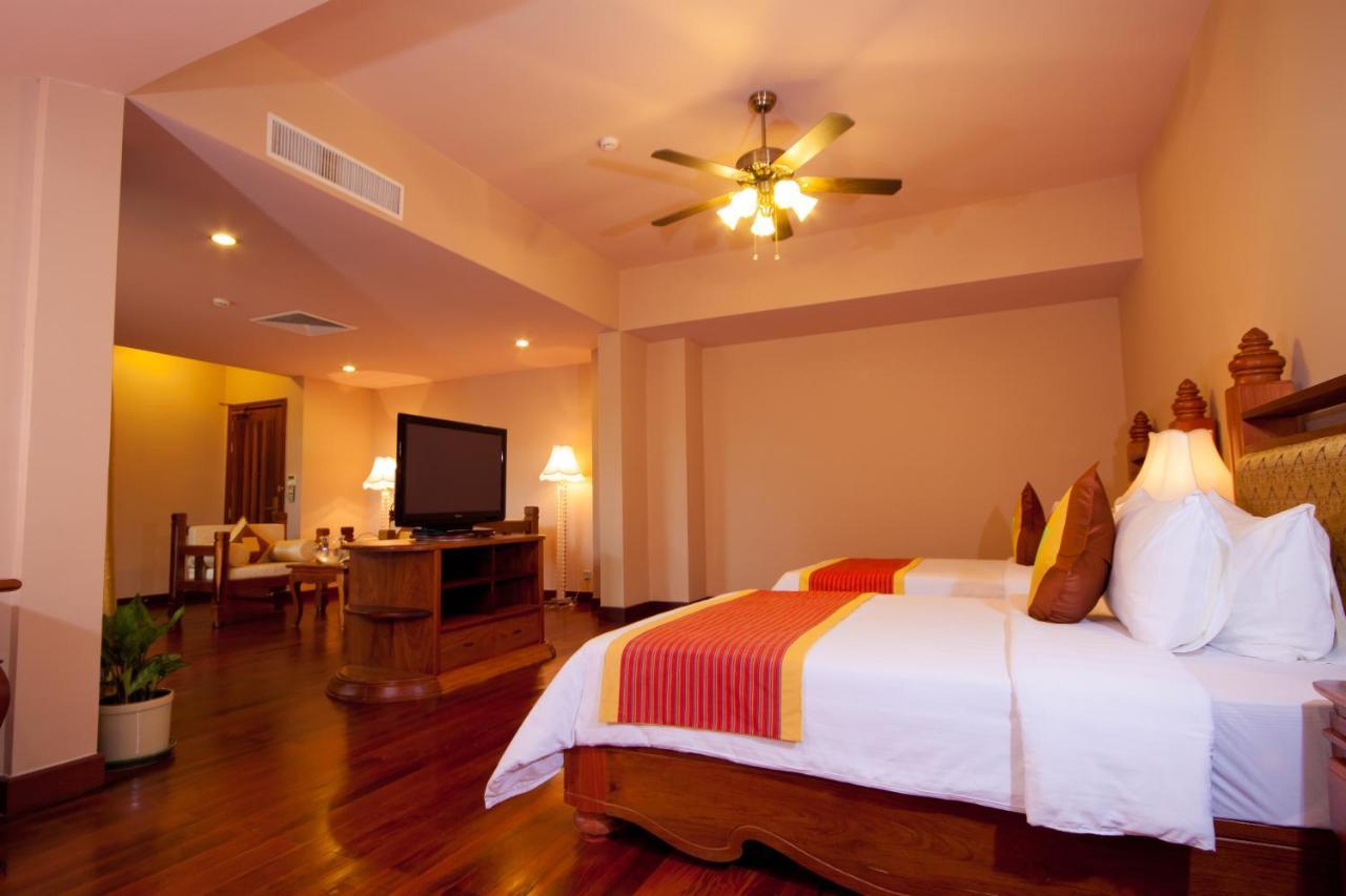 Bayon Era Hotel Siem Reap Exteriör bild