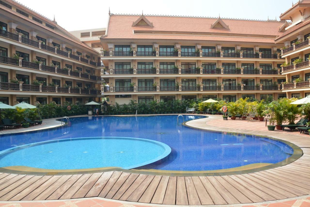 Bayon Era Hotel Siem Reap Exteriör bild